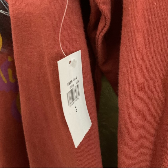 Mary J. Blige Long Sleeve Graphic Tee - Picture 7 of 11